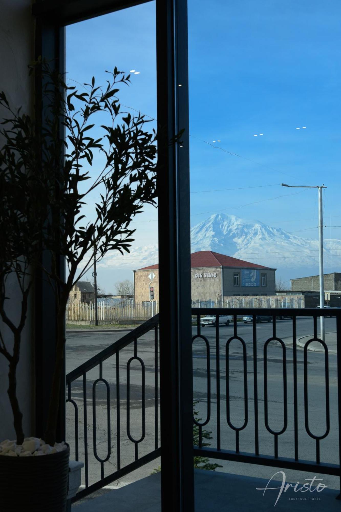 Aristo Boutique Hotel Artashat Extérieur photo